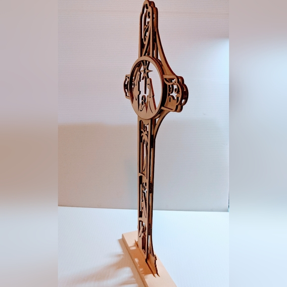 Wooden Carved 3-D Cross - Picture 4 of 4